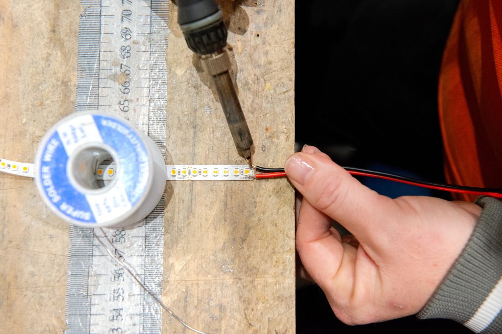 tagli luce e strisce led pescara